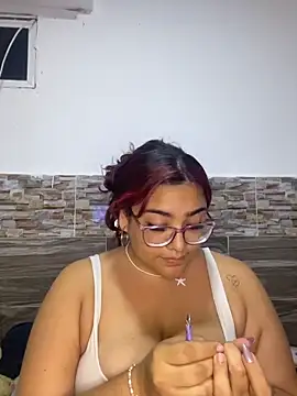 Snapshot of naty_col chatting on July 15, 2026, 11:23 pm naty col online show from July 15, 2026, 11:23 pm