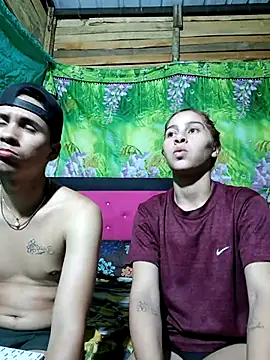 Snapshot of Zoe_axellxxx chatting on December 5, 2025, 12:10 am Zoe axellxxx online show from December 5, 2025, 12:10 am