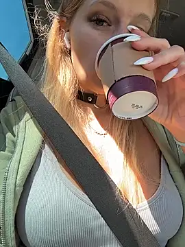 Snapshot of Betsy chatting on March 26, 2026, 10:35 am Betsy online show from March 26, 2026, 10:35 am