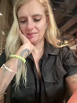 Snapshot of Betsy chatting on January 16, 2025, 7:38 am Betsy online show from January 16, 2025, 7:38 am