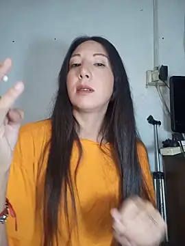 Snapshot of Cristal_azul777 chatting on June 18, 2026, 1:48 am Cristal azul777 online show from June 18, 2026, 1:48 am
