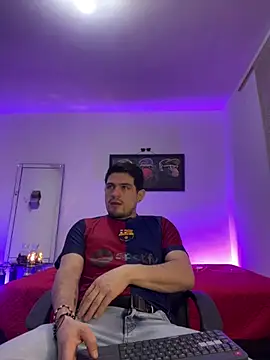 williamsmiiths16 online show from April 28, 2026, 9:57 am
