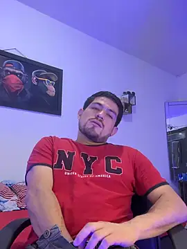 williamsmiiths16 online show from July 12, 2026, 1:50 am