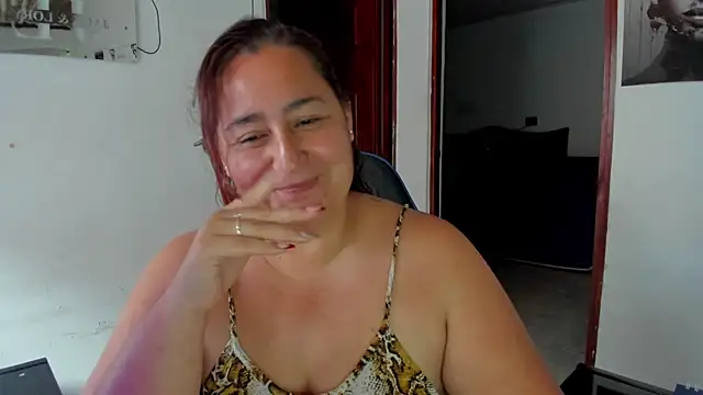 VioletBruces online show from May 4, 2026, 10:12 pm