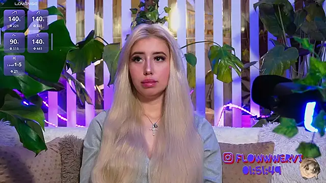 FlowweerGirl online show from February 16, 2026, 5:11 pm