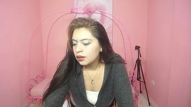 Snapshot of Anabeell_ chatting on December 14, 2025, 1:39 pm Anabeell online show from December 14, 2025, 1:39 pm