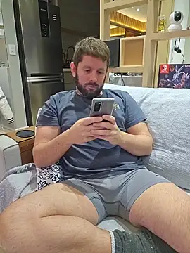 Snapshot of RipMyUnderwear chatting on June 14, 2026, 11:28 pm RipMyUnderwear online show from June 14, 2026, 11:28 pm