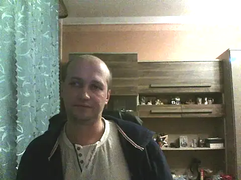 Snapshot of Egorij83 chatting on December 5, 2025, 4:22 am Egorij83 online show from December 5, 2025, 4:22 am