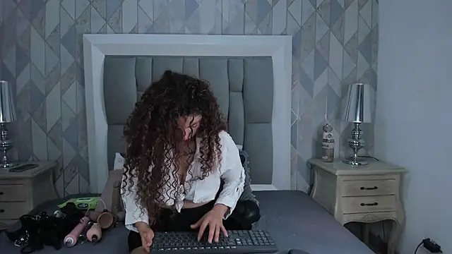 Snapshot of penelope_cox chatting on June 11, 2026, 3:47 am penelope cox online show from June 11, 2026, 3:47 am