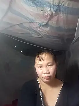 ava-dellght online show from December 16, 2025, 9:46 am