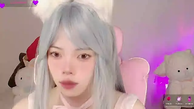Miyeoonn online show from April 30, 2026, 5:42 pm