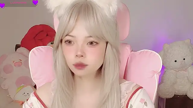 Miyeoonn online show from June 17, 2026, 3:11 pm
