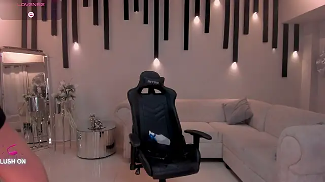 Snapshot of ChloeManson chatting on February 9, 2025, 2:49 am ChloeManson online show from February 9, 2025, 2:49 am