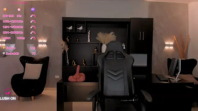 Snapshot of ChloeManson chatting on March 21, 2025, 12:40 am ChloeManson online show from March 21, 2025, 12:40 am