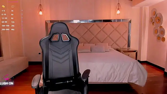 Snapshot of ChloeManson chatting on March 12, 2025, 9:24 pm ChloeManson online show from March 12, 2025, 9:24 pm