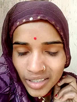 Snapshot of Neha637 chatting on December 15, 2025, 9:04 am Neha637 online show from December 15, 2025, 9:04 am