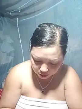Snapshot of sary-hot2x chatting on July 6, 2026, 3:03 pm sary-hot2x online show from July 6, 2026, 3:03 pm