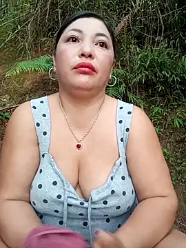 Snapshot of sary-hot2x chatting on June 6, 2026, 10:26 pm sary-hot2x online show from June 6, 2026, 10:26 pm