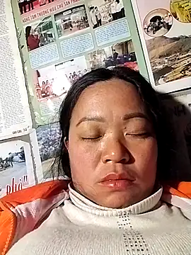 AlilaK2 online show from January 5, 2026, 5:27 pm