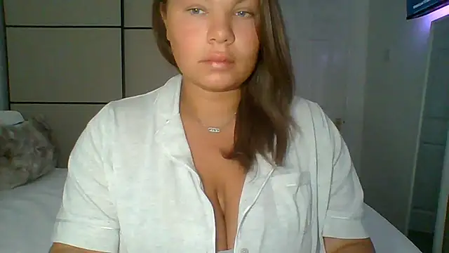 GEMMARMALADE online show from June 15, 2026, 5:51 am