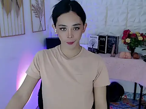 streetdoll69 online show from December 16, 2025, 10:25 pm