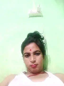 Snapshot of Big_soniya55A chatting on May 6, 2026, 9:46 am Big soniya55A online show from May 6, 2026, 9:46 am