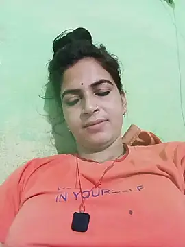Snapshot of Big_soniya55A chatting on May 19, 2026, 3:13 am Big soniya55A online show from May 19, 2026, 3:13 am