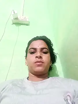 Snapshot of Big_soniya55A chatting on April 12, 2026, 12:47 am Big soniya55A online show from April 12, 2026, 12:47 am