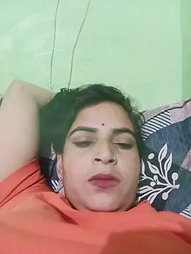 Snapshot of Big_soniya55A chatting on May 18, 2026, 1:27 pm Big soniya55A online show from May 18, 2026, 1:27 pm