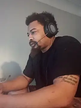 MrSquirt0nm3 online show from February 5, 2026, 1:29 pm