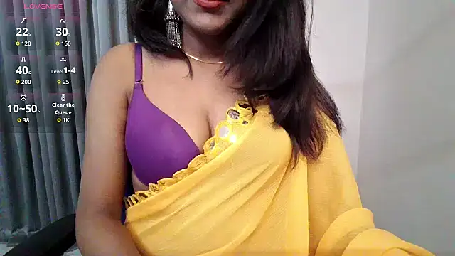 Snapshot of Spit_queenC_for_you chatting on February 12, 2026, 9:53 am Spit queenC for you online show from February 12, 2026, 9:53 am
