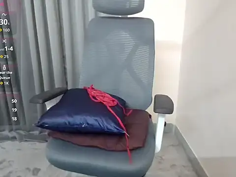 Snapshot of Spit_queenC_for_you chatting on March 9, 2026, 12:20 pm Spit queenC for you online show from March 9, 2026, 12:20 pm