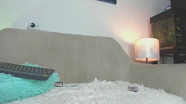 Snapshot of drakomilck chatting on December 16, 2025, 5:11 am drakomilck online show from December 16, 2025, 5:11 am