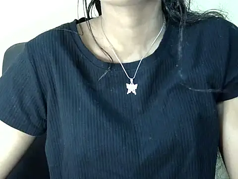 Snapshot of Shab_M chatting on February 15, 2026, 5:41 am Shab M online show from February 15, 2026, 5:41 am