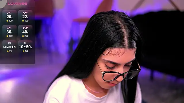 KyraBliss online show from February 3, 2026, 8:58 pm