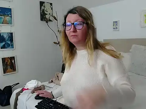 Snapshot of OlgaPavlova chatting on March 31, 2026, 1:24 pm OlgaPavlova online show from March 31, 2026, 1:24 pm