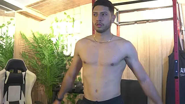 Snapshot of Thiago_Voss chatting on December 5, 2025, 12:15 pm Thiago Voss online show from December 5, 2025, 12:15 pm