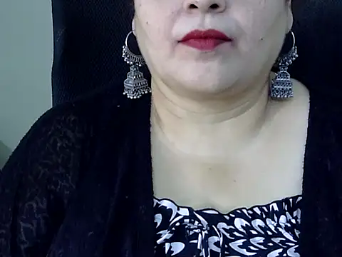 Snapshot of Soniya_Sha chatting on April 15, 2026, 7:47 am Soniya Sha online show from April 15, 2026, 7:47 am