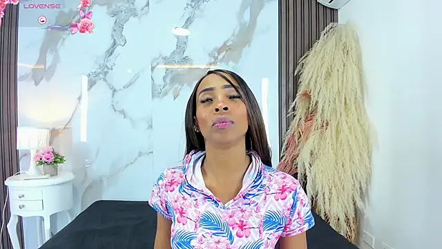 hilarythomsom online show from March 11, 2026, 1:05 pm