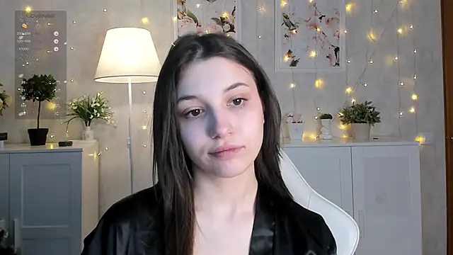 Snapshot of Bettyy_Moore chatting on December 14, 2025, 3:35 am Bettyy Moore online show from December 14, 2025, 3:35 am