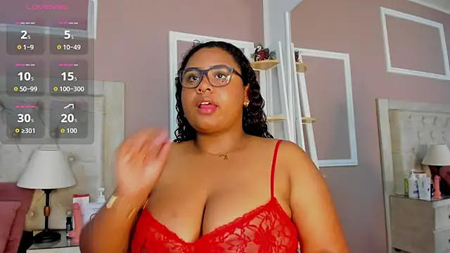 Snapshot of EMILIACORTEZ chatting on December 14, 2025, 1:06 pm EMILIACORTEZ online show from December 14, 2025, 1:06 pm