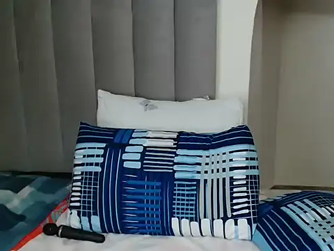 Snapshot of Sassy_S chatting on February 15, 2026, 1:10 pm Sassy S online show from February 15, 2026, 1:10 pm