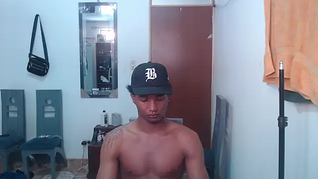 Dani browx online show from December 15, 2025, 3:40 pm