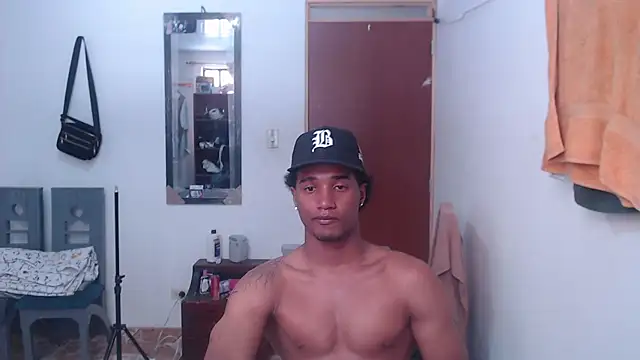 Dani browx online show from December 14, 2025, 6:35 pm