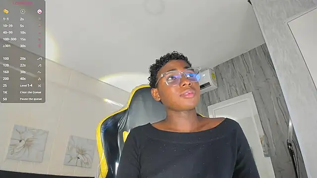 teylor lovee online show from March 10, 2026, 8:46 pm