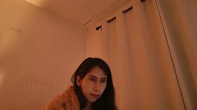 Snapshot of MoonLipsON- chatting on August 1, 2026, 5:49 am MoonLipsON- online show from August 1, 2026, 5:49 am
