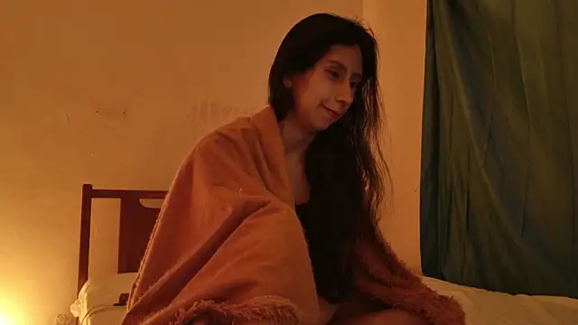 Snapshot of MoonLipsON- chatting on May 20, 2026, 2:19 am MoonLipsON- online show from May 20, 2026, 2:19 am