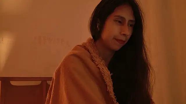 Snapshot of MoonLipsON- chatting on August 3, 2026, 4:42 am MoonLipsON- online show from August 3, 2026, 4:42 am