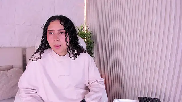 MarelynSummer online show from April 23, 2026, 11:38 am
