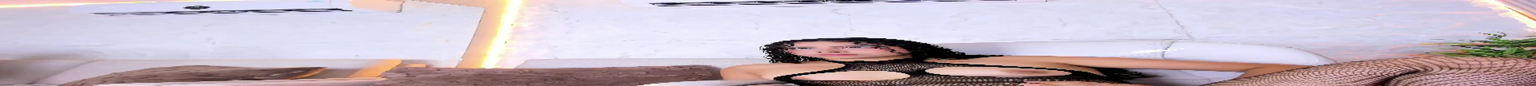 Snapshot of MarelynSummer chatting on July 21, 2026, 11:44 am MarelynSummer online show from July 21, 2026, 11:44 am